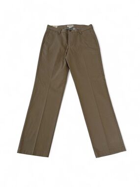 Brand new with tags dockers khaki pants. 
Size 29x30.
